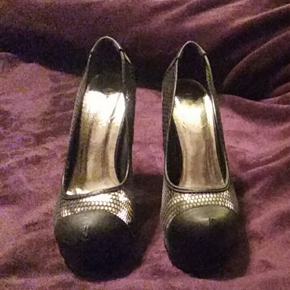 Black Peek-a-boo heels